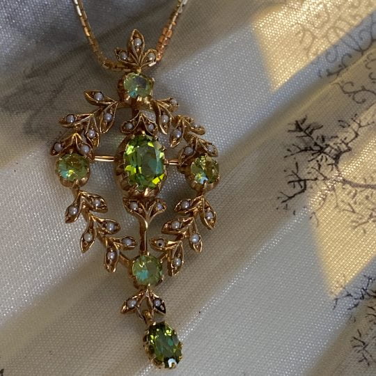 Vintage Edwardian Style Peridot & Seed Pearl Pendant Brooch