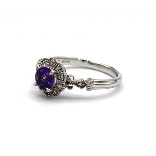 Flower Design Amethyst & Diamond Ring