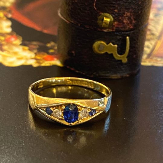 Edwardian Sapphire & Diamond Ring With Pinched Shoulder Detail