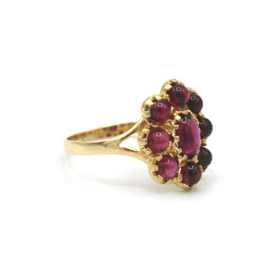 9ct Garnet Cabochon Daisy Ring