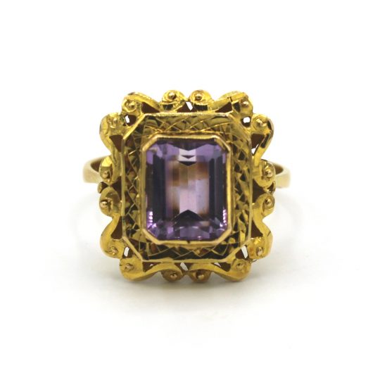 14ct Yellow Gold Amethyst Ring