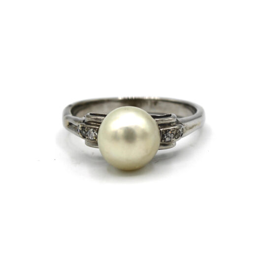 18ct White Gold Akoya Pearl & Diamond Ring