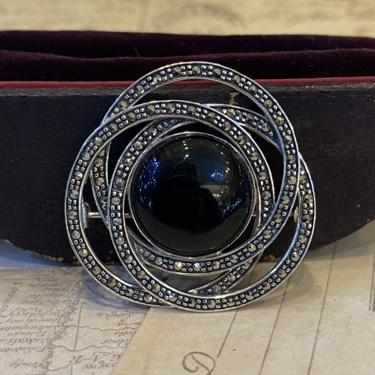 Sterling Silver Marcasite & Onyx Knot Brooch