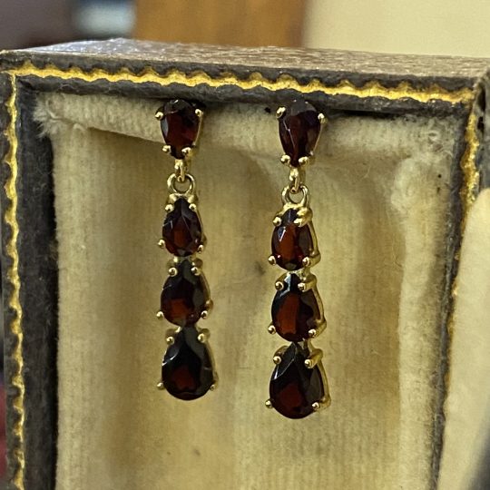 9ct Yellow Gold Pear-Cut Garnet Drop Earrings