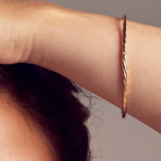 Hot Diamonds x Golden Edit Entwine Bangle