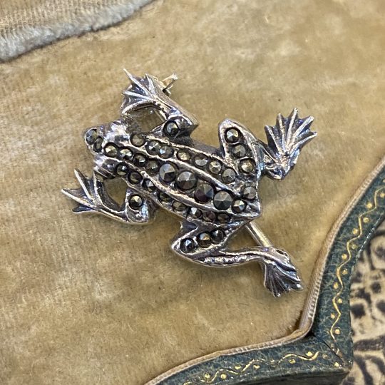 Dainty Sterling Silver & Marcasite Frog Brooch