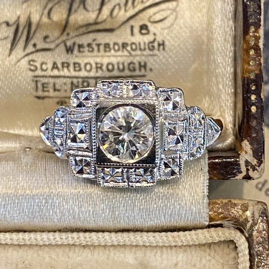 Vintage 14ct Diamond Ring With Diamond Cut Detail